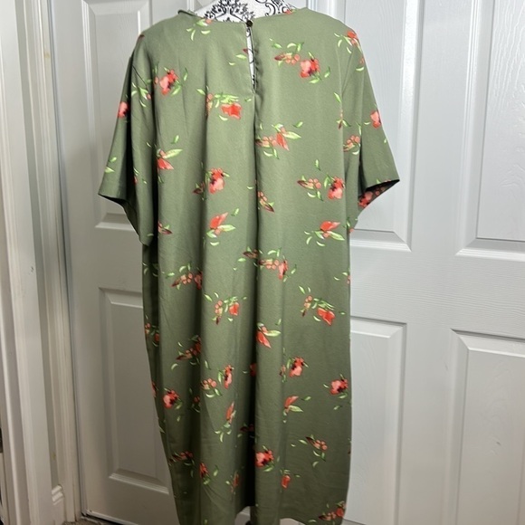 Ava & Viv Floral Shift Dress 2X - Picture 4 of 6
